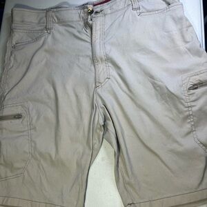 Wrangler Men's Tan Cargo Shorts
